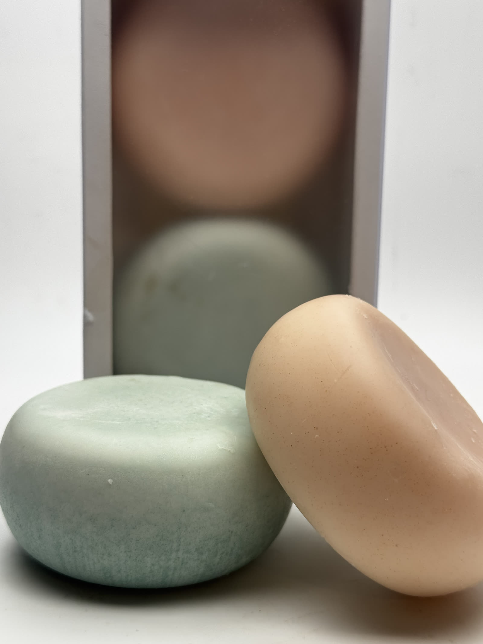 Round tallow shampoo and conditioner bars